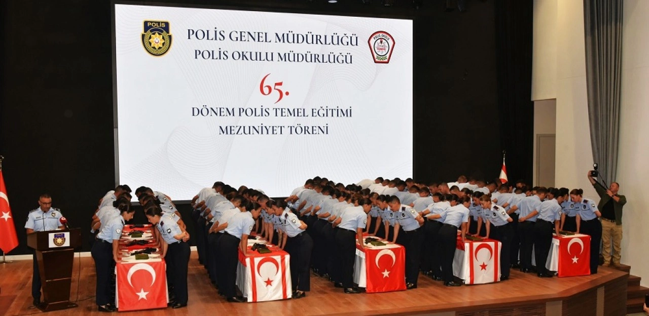 65. Dönem Polis Okulu Yemin ve Mezuniyet Töreni’yle 187 polis adayı polis teşkilatına katıldı