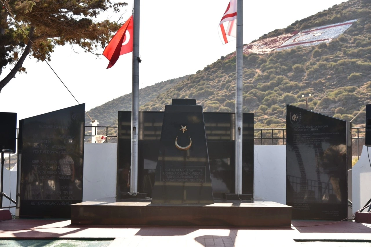 Bazı bakanlar ve milletvekilleri, Erenköy Direnişi’nin 61. yıl dönümü dolayısıyla mesaj yayımladı.