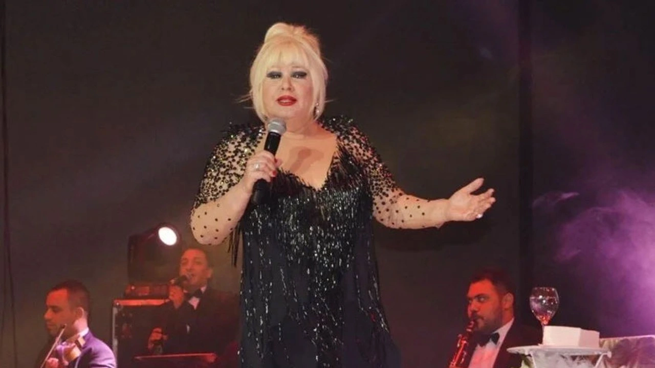 Muazzez Abacı'dan sevenlerini üzen haber: Yoğun bakıma alındı