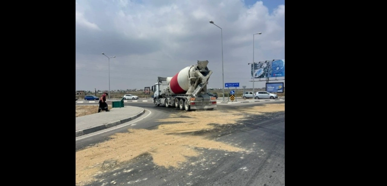 Sürücülere uyarı! Gazimağusa-İskele anayoluna yağ döküldü