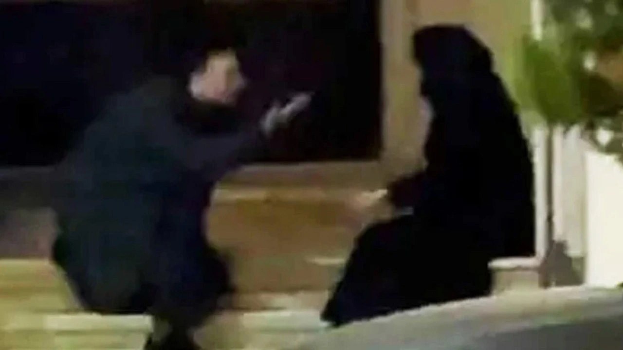 Ünlü çift sokak ortasında tartıştı: 'Bıktım artık senden!'