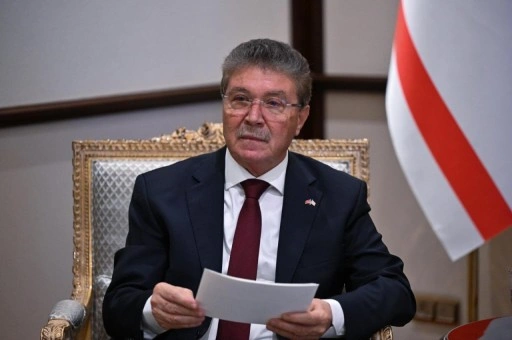Baṣbakan Üstel:Kişilik haklarına saldırı, düşünce ya da medya özgürlüğü değildir