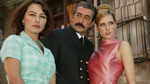“Öyle Bir Geçer Zaman Ki”nin Caroline’i! Wilma Elles doğum yaptı 8 gün sonra şaşırttı