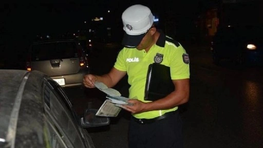 Polisten Gazimağusa, Girne ve Güzelyurt’ta asayiş ve trafik denetimi&#8230;Beş kişi tutuklandı