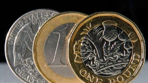 Sterlin 54,80 TL, euro 47,50 TL, dolar 40,55 TL'den işlem görüyor